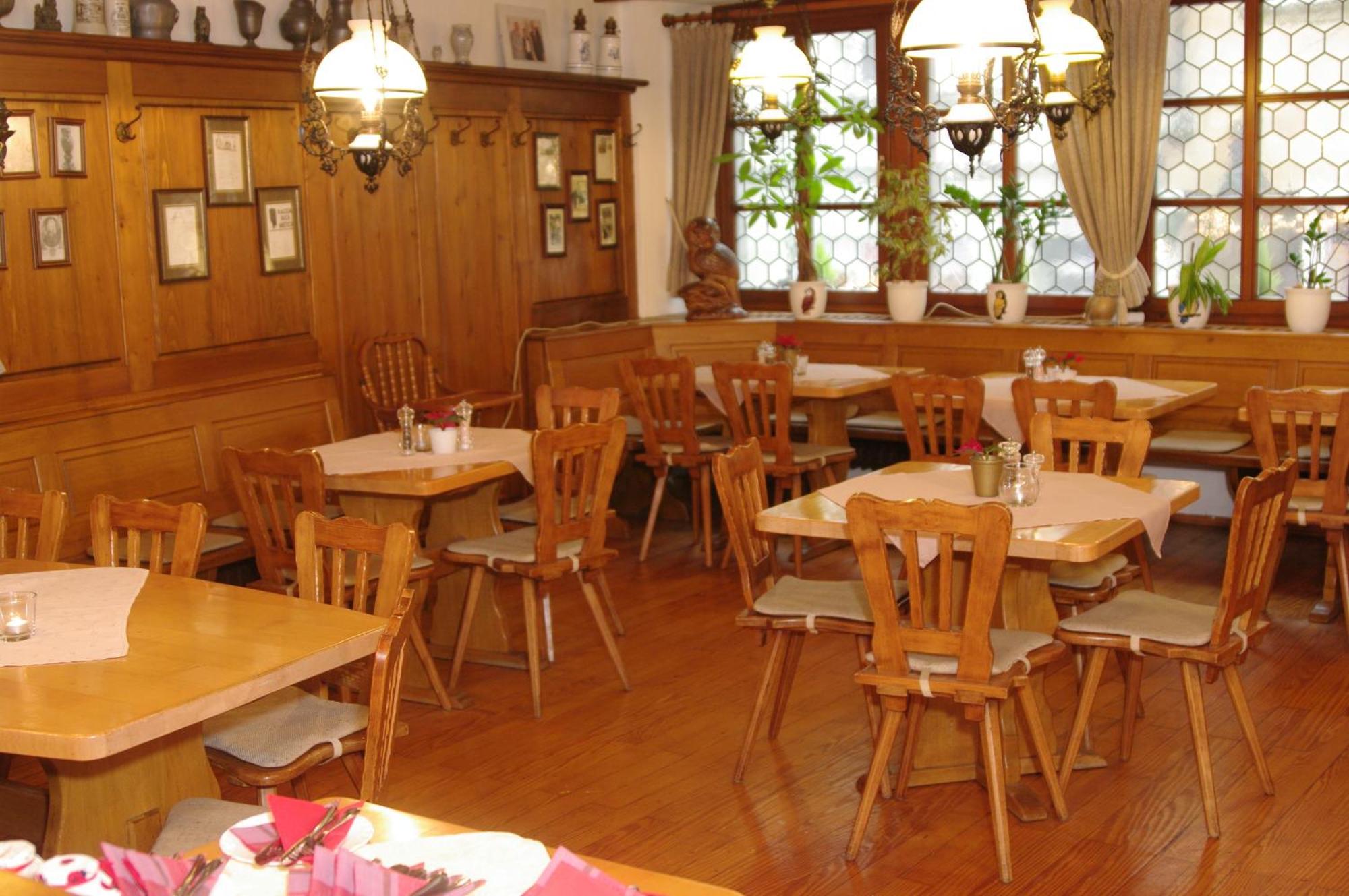 Gasthof Zum Kauzen Ochsenfurt Exterior photo