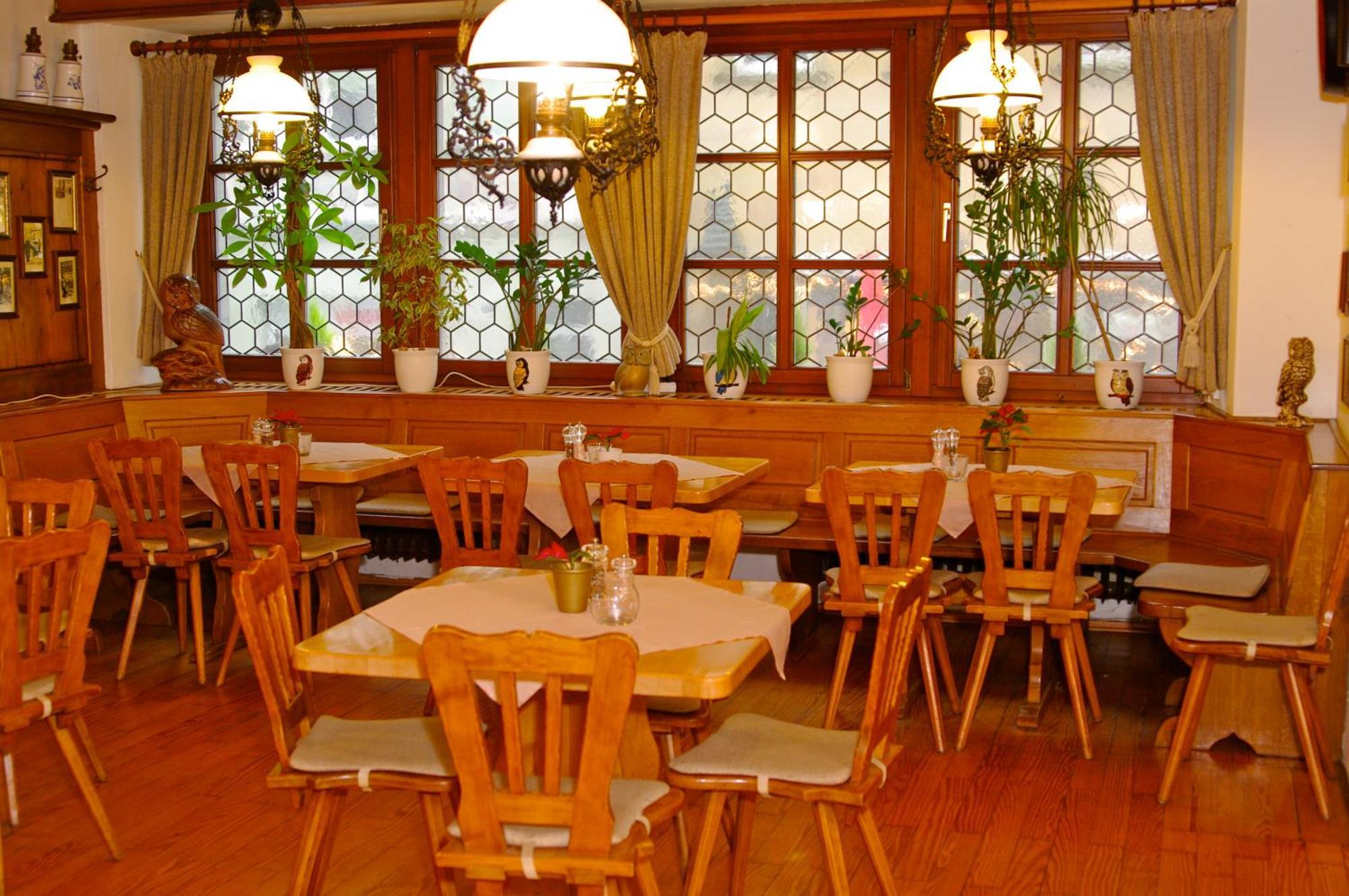 Gasthof Zum Kauzen Ochsenfurt Exterior photo