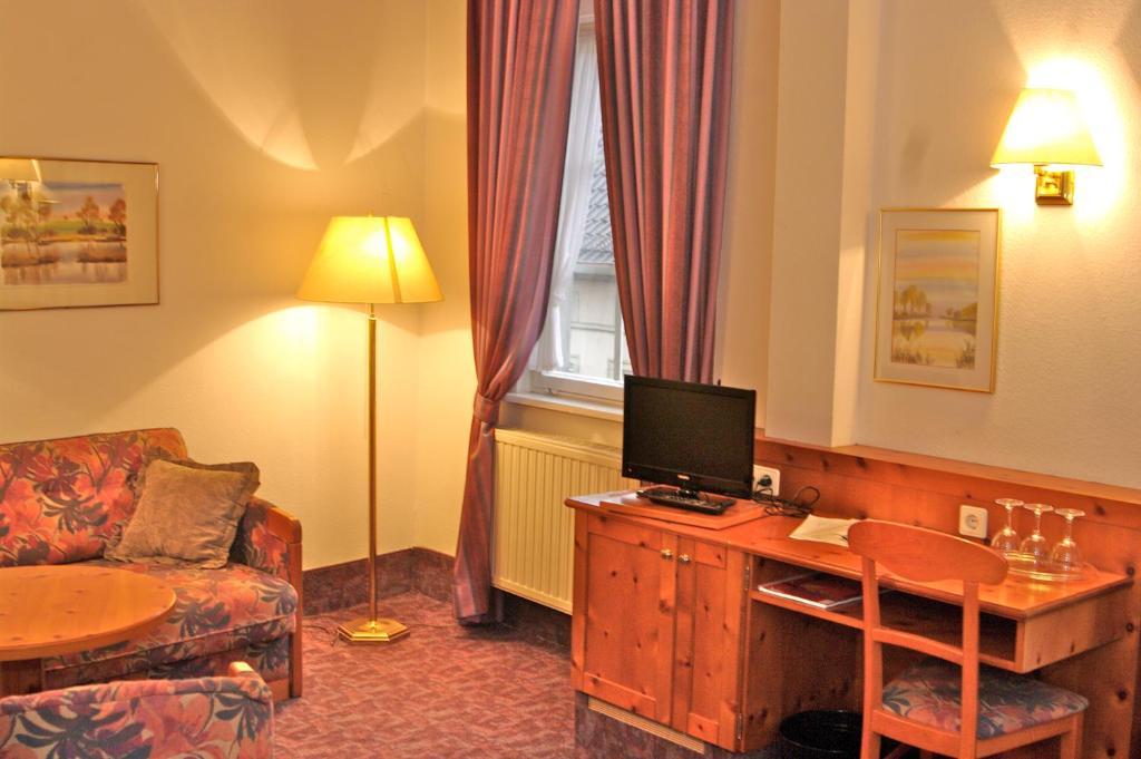 Gasthof Zum Kauzen Ochsenfurt Room photo